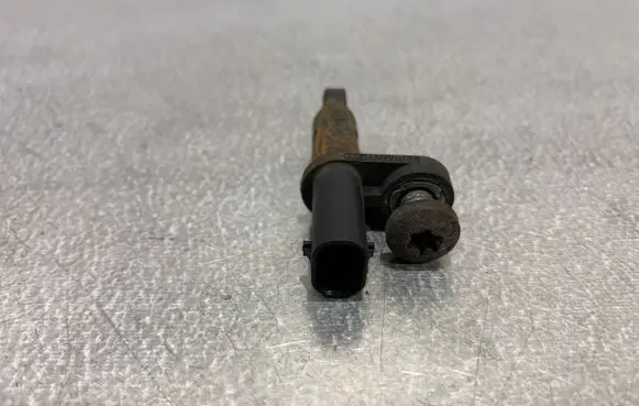 Peugeot 5008 ABS brake wheel speed sensor 9810728280