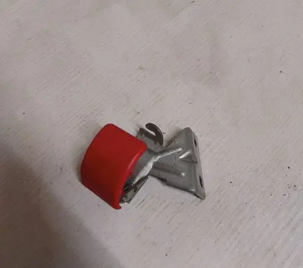 Engine bonnet (hood) release handle