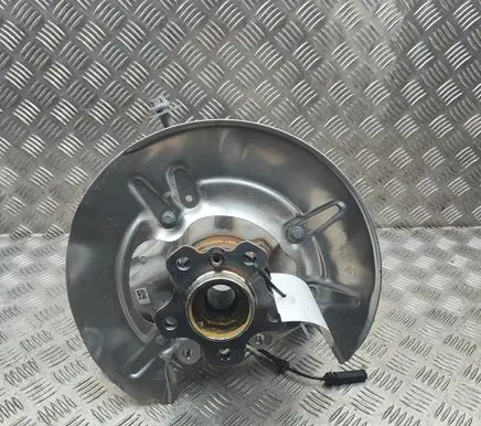 BMW X5 G05 Rear wheel hub 6899154 6876654