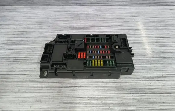 Mini Cooper Roadster R59 Fuse module 3457508 3457416 3457580
