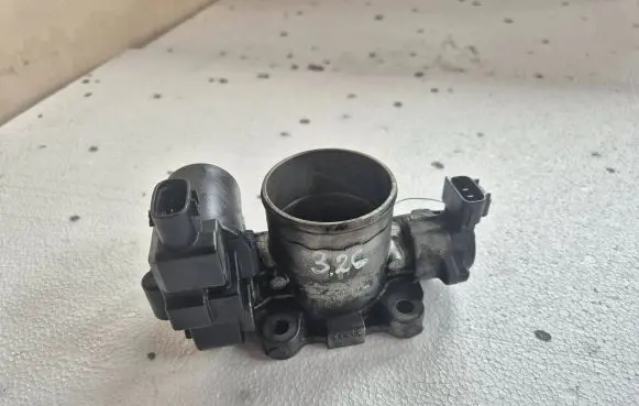 Toyota RAV 4 (XA30) Throttle valve 26010-5L07