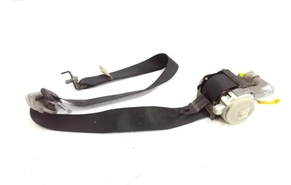 Mazda 5 Front seatbelt T89335T