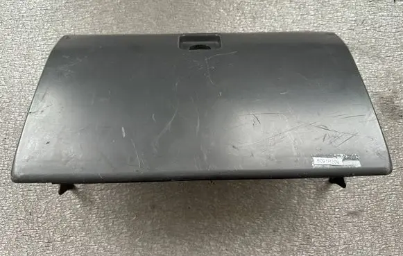 Nissan Patrol Y60 Glove box lid/cover 6852001J00