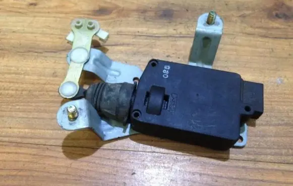 Hyundai Matrix Central locking motor 