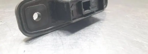 Mazda CX-5 Tailgate opening switch 