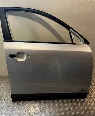 KIA Sorento Front door