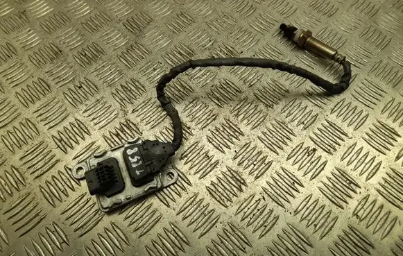 Mercedes-Benz B W247 Lambda probe sensor A0009050914