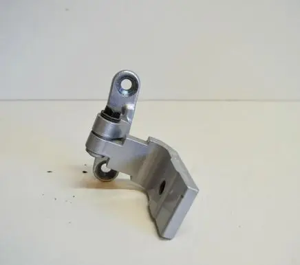 BMW 5 F10 F11 Rear door upper hinge 7185636