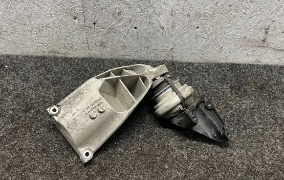 Mercedes-Benz AMG GT R190 C190 Gearbox mounting bracket A1902410001