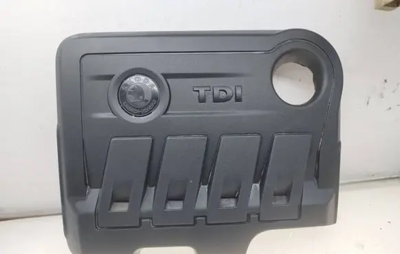 Skoda Superb B6 (3T) Engine cover (trim) 03L103925AA 03L103925