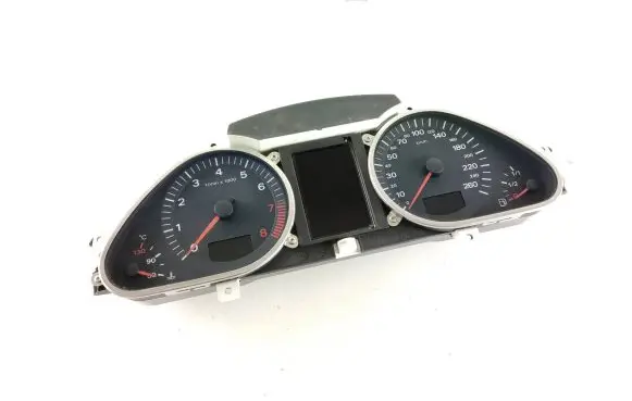 Audi A6 S6 C6 4F Speedometer (instrument cluster) 4F0920900M 4F0910900A