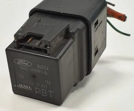 Jaguar X-Type Glow plug pre-heat relay 94VG14N089