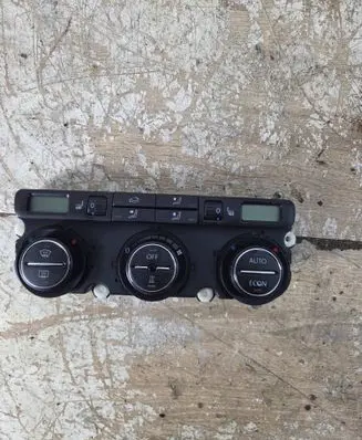 Volkswagen Golf V Climate control unit