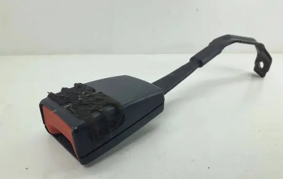 Audi A3 S3 8P Front seatbelt buckle 5P0857756C 30072004