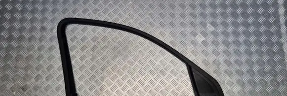 Audi Q5 SQ5 Front door window/glass frame 8R0867609