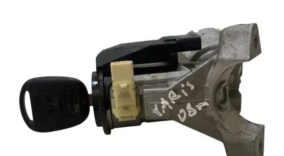 Toyota Yaris Ignition lock N0502241