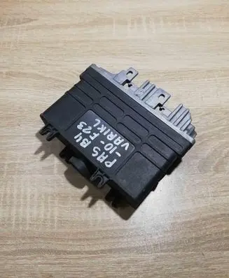 Volkswagen Golf III Engine control unit/module ECU 8A0907311K 0261203182