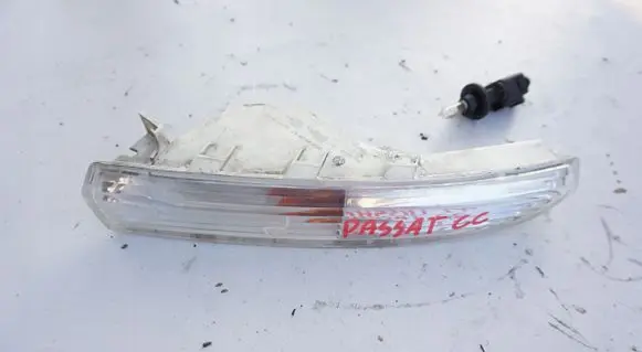 Front indicator light