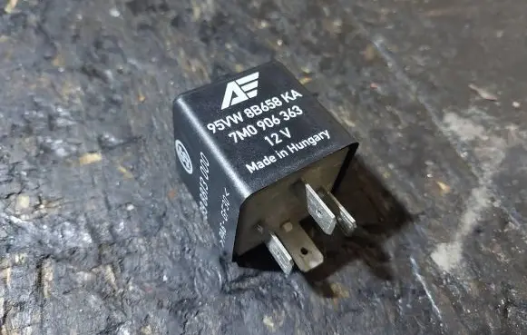 Ford Galaxy Other relay 7M0906363 95VW8B658KA 898813000