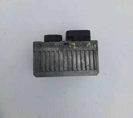 Opel Insignia A Glow plug pre-heat relay 55574293 0522122601