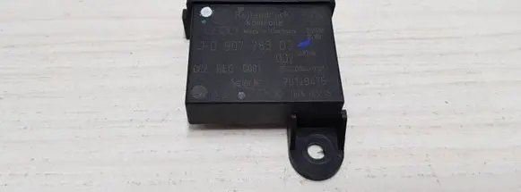 Audi Q7 4L Tire pressure control unit 4F0907283 053300401201