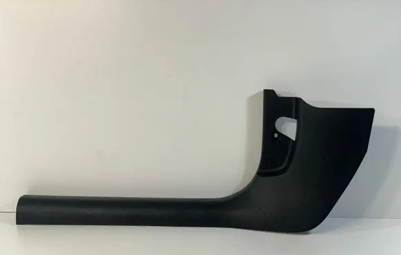Foot area side trim