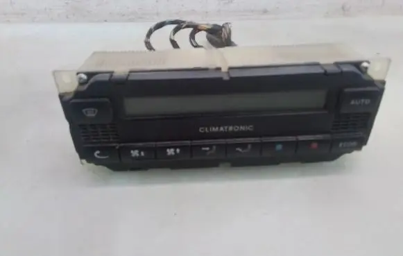 Skoda Octavia Mk1 (1U) Climate control unit 1U1907044
