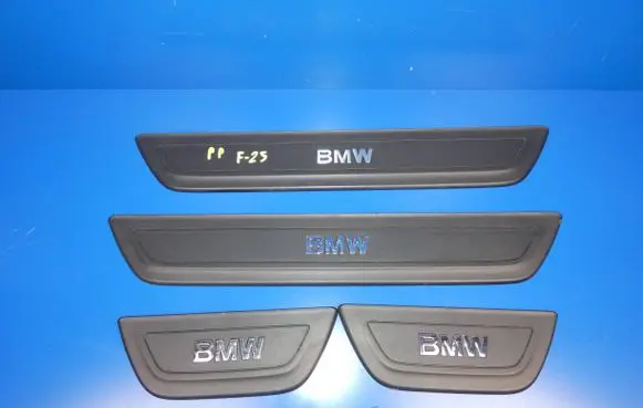 BMW X3 F25 Foot area side trim 