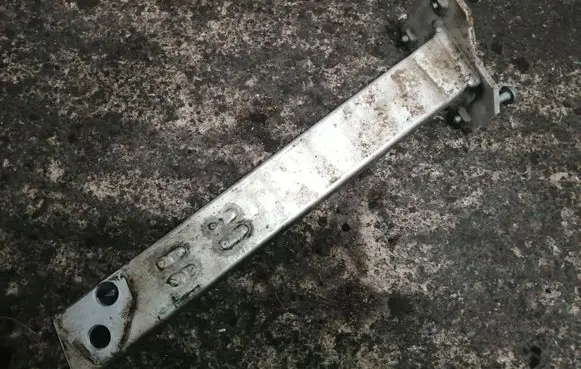 Fiat 500L Front bumper shock/impact absorber 