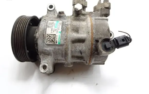 Seat Leon (5F) Air conditioning (A/C) compressor (pump) 5Q0820803C 067928023B4 1737P