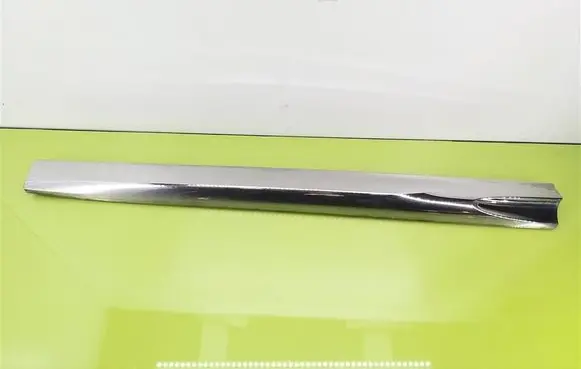 Citroen DS5 Front door trim (molding) 9673774880