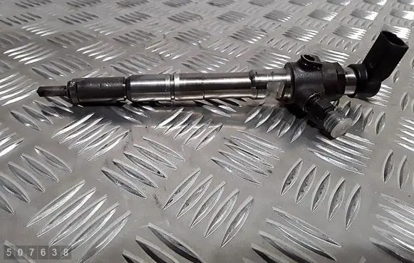 Volkswagen Golf Plus Fuel injector 03l130277b