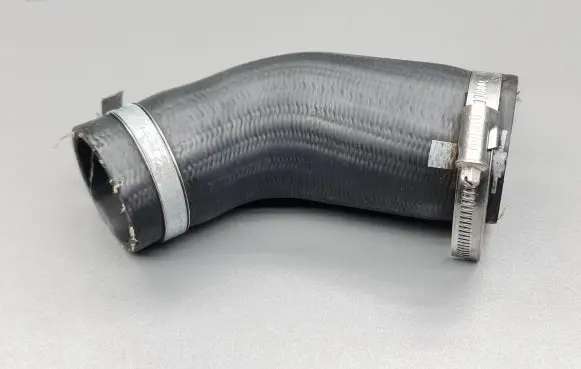 Intercooler hose/pipe