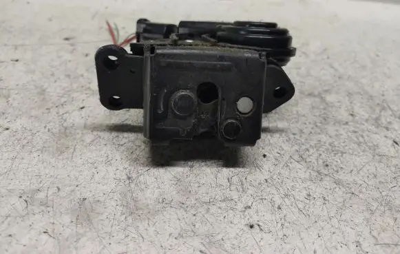 Toyota Verso Tailgate/trunk/boot lock/catch/latch