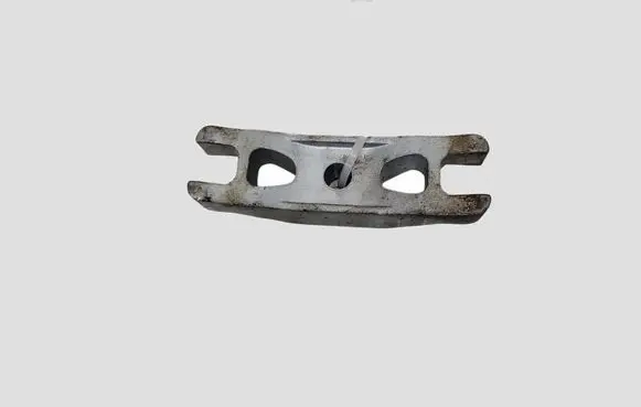 Volkswagen Golf VI Fuel Injector clamp holder 03L216