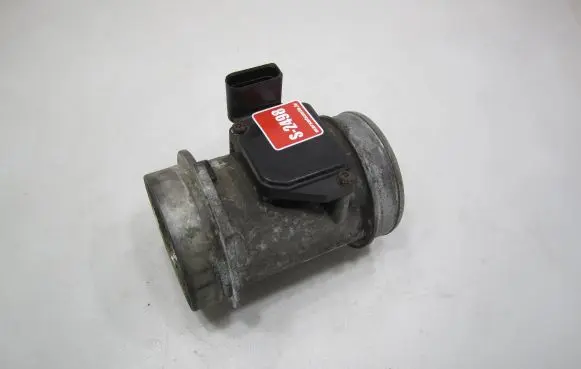 Audi A4 S4 B6 8E 8H Mass air flow meter 059906461D AFH7025C