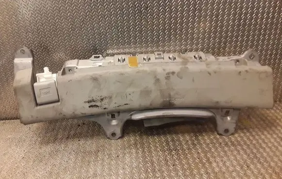 Lexus IS 220D-250-350 Knee airbag