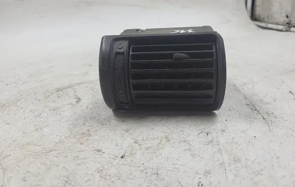 Audi A4 S4 B5 8D Dash center air vent grill 