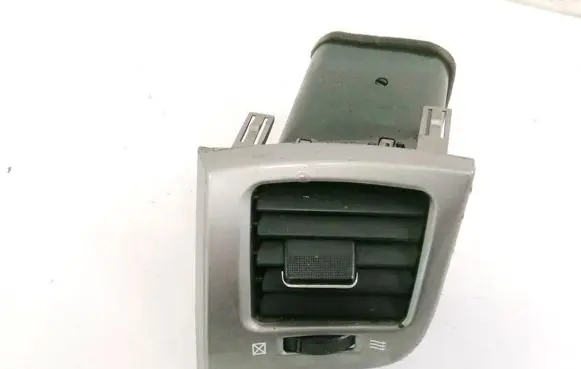 Toyota Avensis Verso Dash center air vent grill 5565044050 5565044080