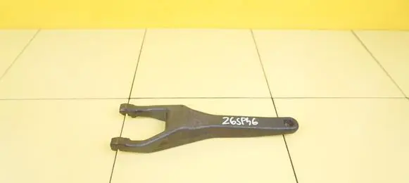 Nissan Navara D23 Clutch release arm fork SPRZEGLA YS23