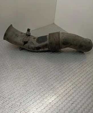Volvo V70 Air intake hose/pipe 3528118