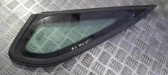 Volvo S40, V40 Rear side window