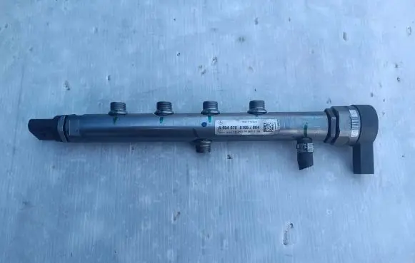 Mercedes-Benz C W206 Fuel main line pipe A6540700195