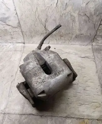 BMW 5 E39 Front brake caliper