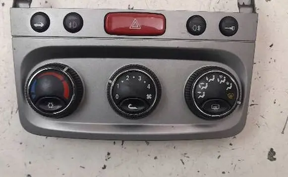 Alfa Romeo 147 Climate control/heater control trim 7353377750
