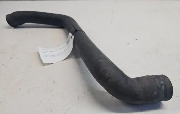 Volkswagen Golf III Engine coolant pipe/hose