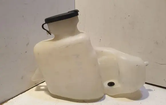 Renault Kangoo I Windshield washer fluid reservoir/tank 7700308814 8200179630