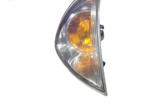 Toyota Avensis Verso Front indicator light 