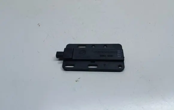 BMW X6 M Keyless system antenna 6922211