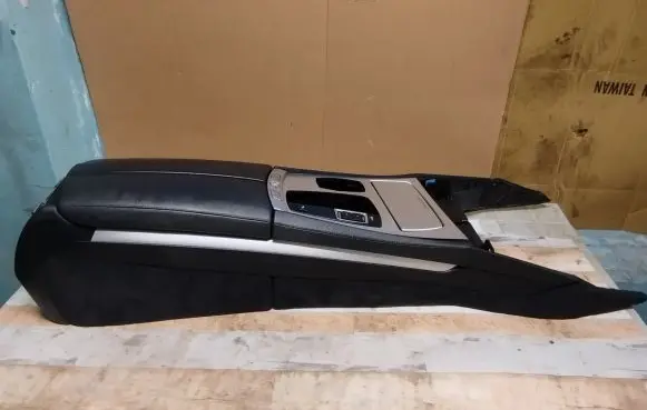 BMW 7 F01 F02 F03 F04 Armrest